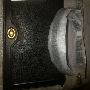 Blk Coach Riley Cross Body Bag